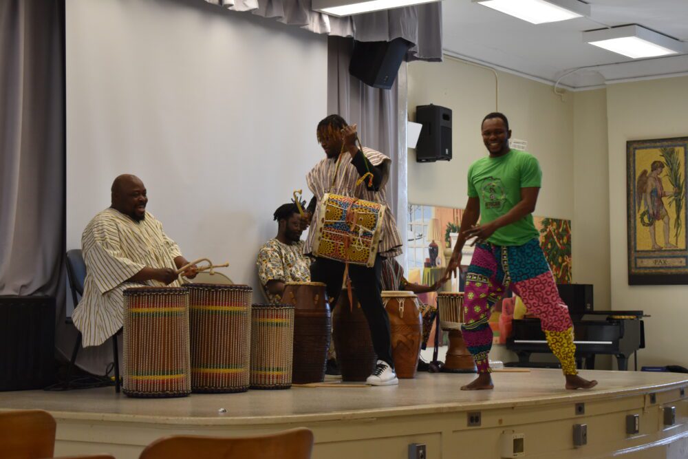 Fofoo Attiso performs with African Dance Rhythms